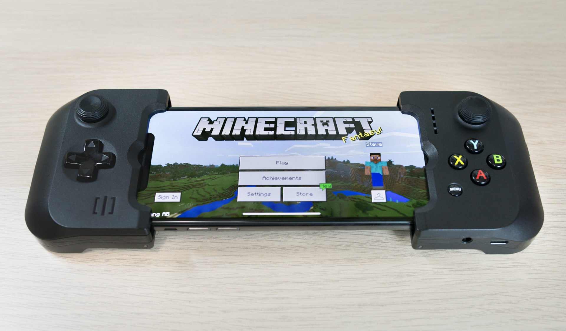Minecraft with Gamevice